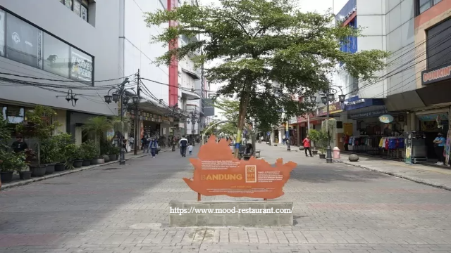 Kuliner Legendaris Alun Alun Bandung